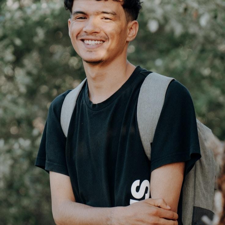 Portrait of Ravi meditation instructor